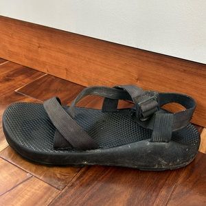 Vibram sandals unknown size